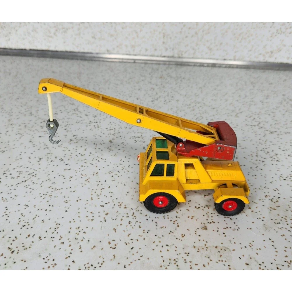 Vintage MATCHBOX KING SIZE 1960s Diecast Taylor Jumbo Crane No. 14 Yellow & Red